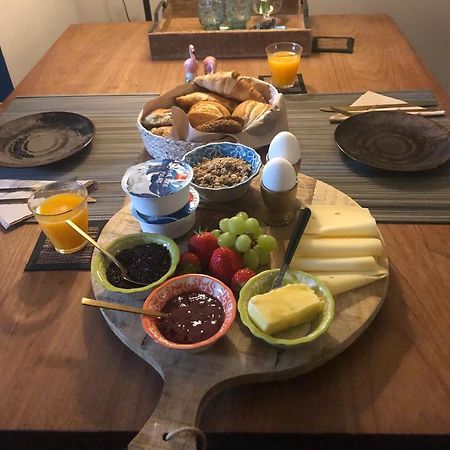 Het Opgemaakte Bed Bed & Breakfast Haps Bagian luar foto